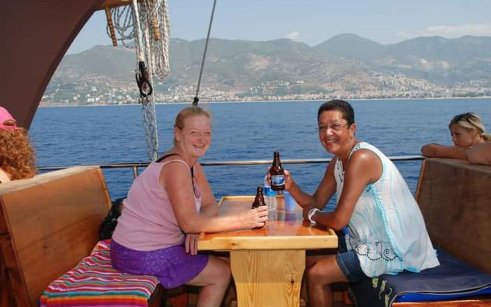 Alanya:Catamaran Tour With Lunch&Soft Drinks Animation Shows - Important Information