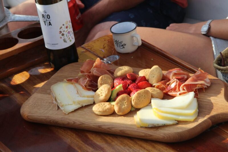 Alcudia: Traditional Wooden Boat Trip With Snorkeling - Meeting Point and Important Information