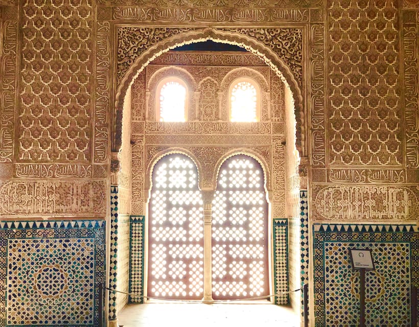 Alhambra: Guided Tour With Fast-Track Entry - Important Information