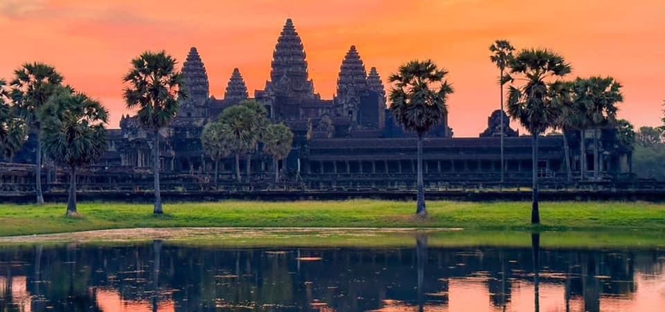 Amazing Angkor Tour With Sunrise -Private Tour - Discovering Angkor Thom