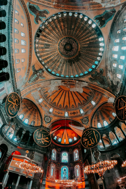 Amazing Istanbul Old City Guided Tour With Lunch - Itinerary Details