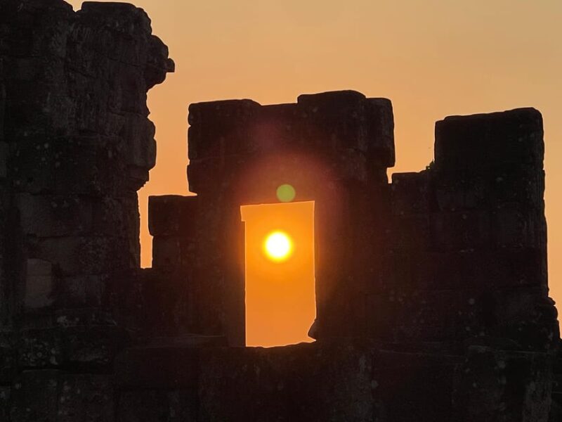 Angkor Highlights and Sunset Private-Tour - Experience Unique Features