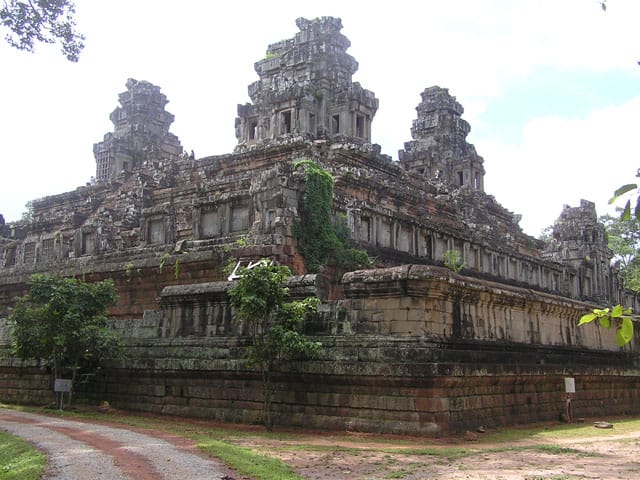 Angkor Wat, Bayon, Ta Promh and Beng Mealea: 2-Day Tour - Preparation and Attire