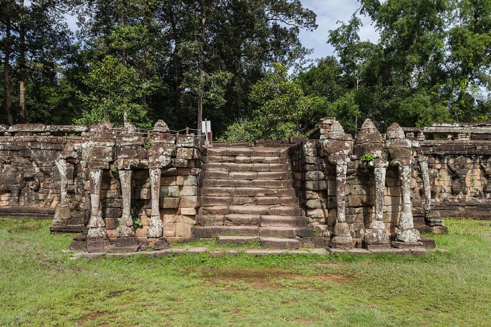 Angkor Wat Full-Day With Sunset by Private Tour - Booking and Cancellation Policy