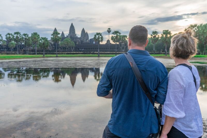Angkor Wat: Guided Vespa Tour Inclusive Lunch at Local House - Local Lunch Experience