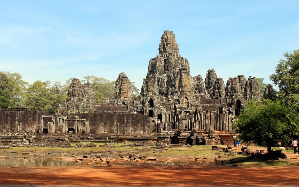 Angkor Wat Small Tour Sunrise With Private Tuk Tuk - Sunrise Experience