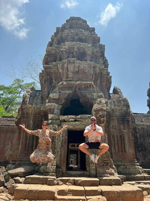 Angkor Wat Sunrise Temple Tour by Shared MiniVan - Included Amenities