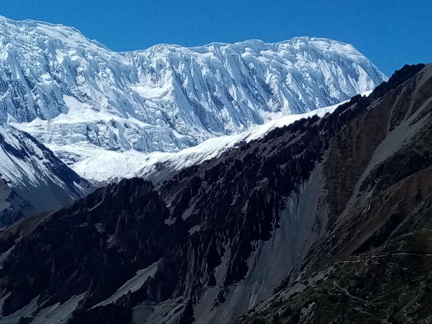 Annapurna Circuit Trek 10 Days From Kathmandu or Pokhara - Trekking Terrain and Scenery