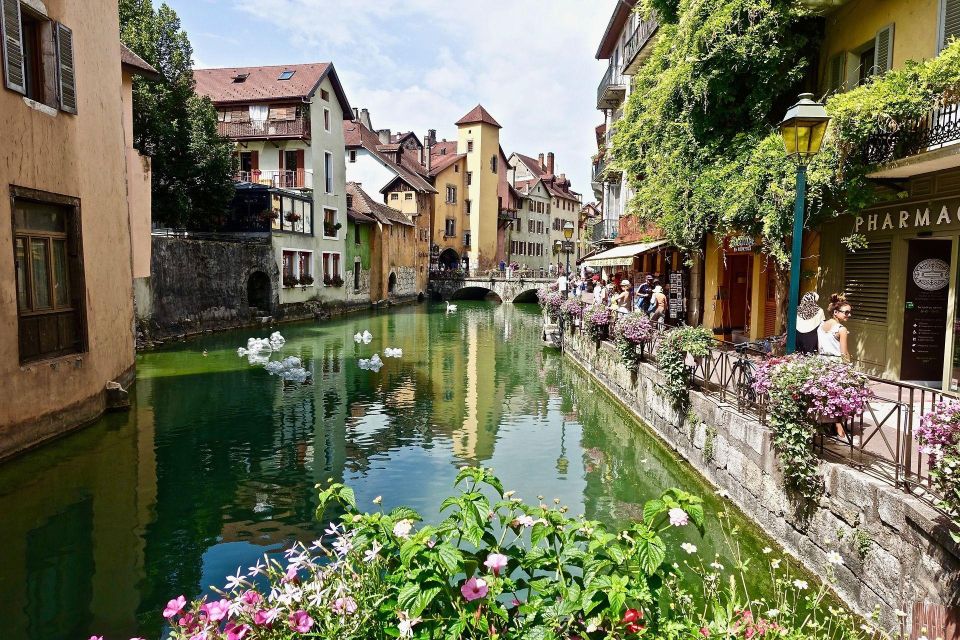 Annecy: Private Guided Walking Tour - Inclusions