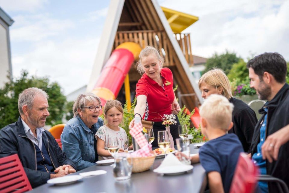 Appenzell: Appenzeller Demonstration Dairy Ticket & Tastings - Visitor Demographics