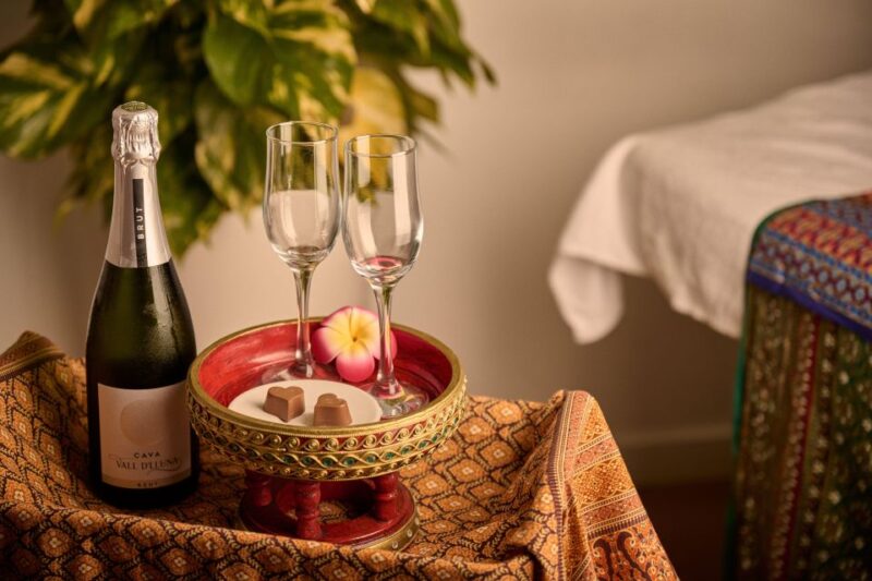Aromatic Oil Massage - Pickup and Accessibility