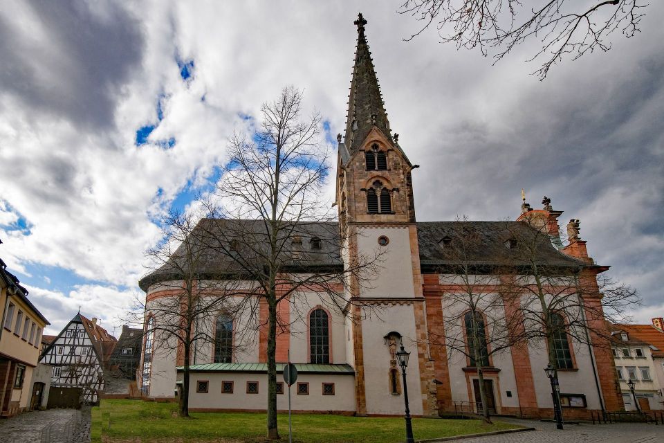 Aschaffenburg: Private Guided Walking Tour - Meeting Point and Duration