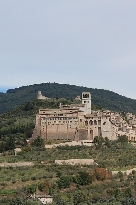 Assisi Flavors Tour - Tuk Tuk Tour Drinks & Food: Italian - Tour Description