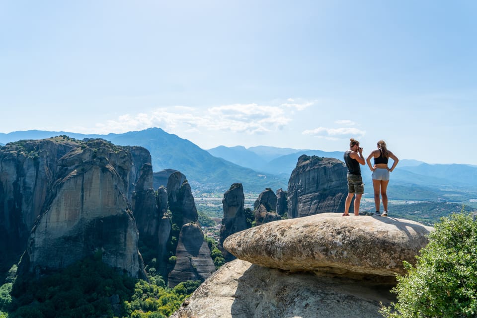 Athens: Meteora Day Trip With Audio Guide and Lunch Option - Transportation and Amenities