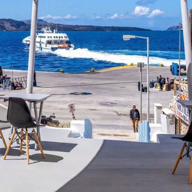 Athinios Port Vip Lounge Access - Languages and Communication