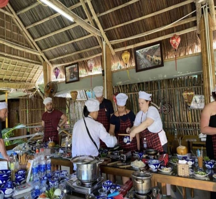 Authentic Cooking Class With Locals in Tra Que Herbs Village - Itinerary and Schedule