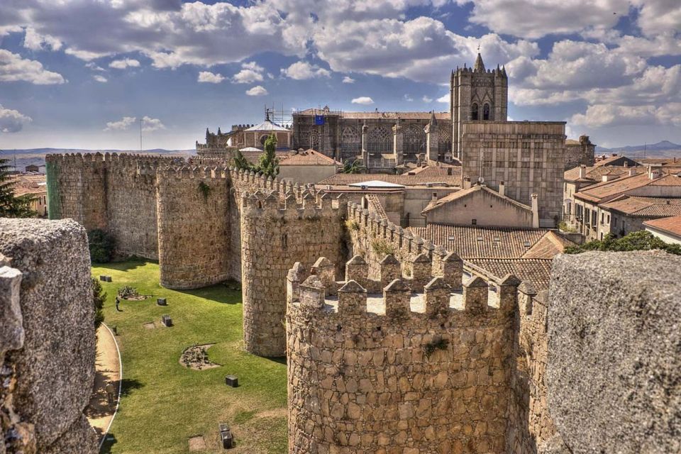 Avila: Private Walking Tour - Cancellation Policy