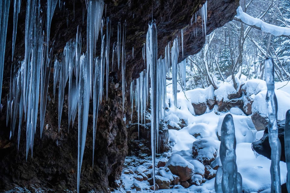 Bamboo Ice Cave: Snowshoe to See a Natural Phenomenon! - Health and Safety Guidelines