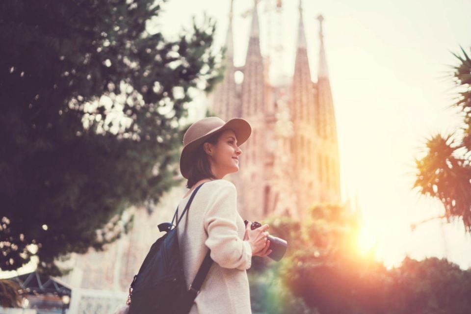 Barcelona: 40+ Attractions Pass With Public Transport Option - Booking and Redemption