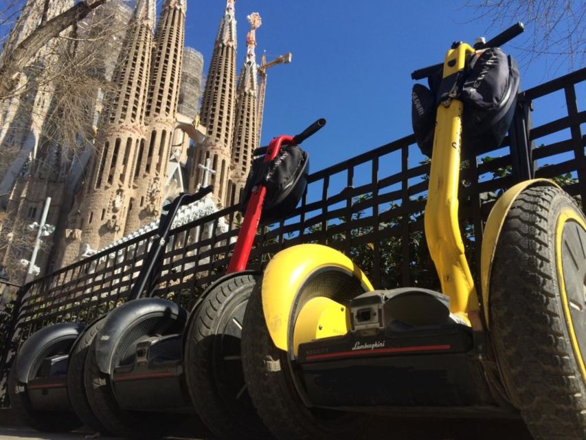 Barcelona: Gaudí Segway Tour - Inclusions