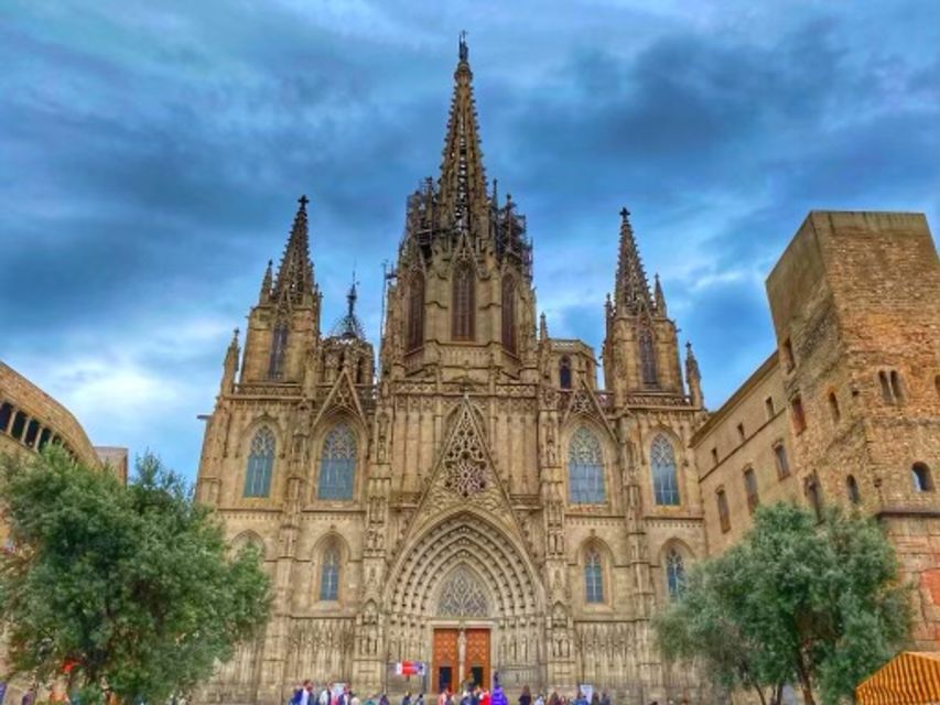 Barcelona: Gothic Quarter Group or Private Tour - Booking Information