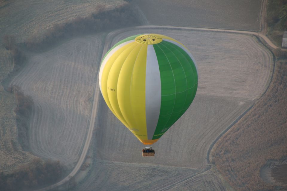 Barcelona: Hot Air Balloon Ride - Meeting and Accessibility