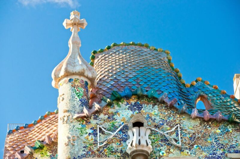 Barcelona: La Pedrera Guided Tour With Casa Batlló Option - Important Details