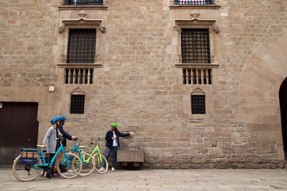 Barcelona: Montjuic Hill E-Bike Tour - Safety Gear