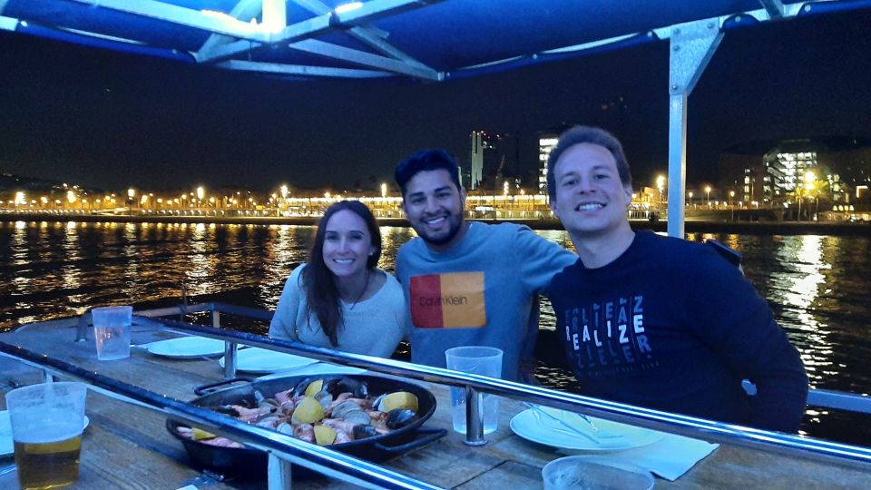 Barcelona: Private Evening Cruise With Dinner and Drinks - Cruise Highlights and Features