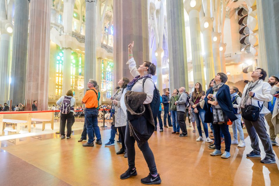 Barcelona: Sagrada Familia Fast-Track Guided Tour - Accessibility and Restrictions