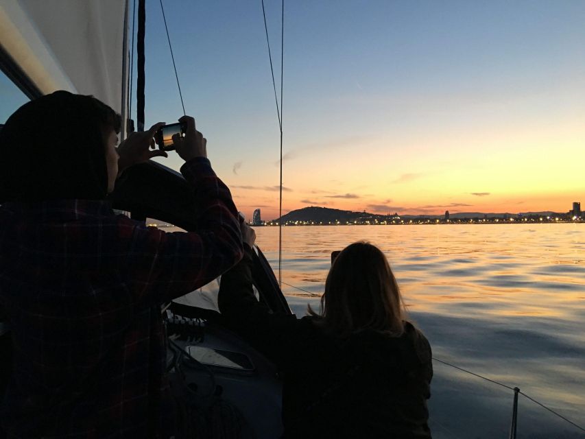 Barcelona: Sunset Boat Trip With Cava Wine - Meeting Point