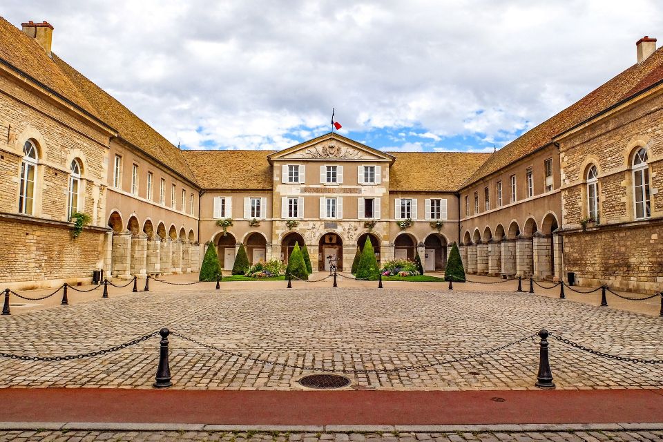 Beaune - Historic Guided Walking Tour - Participant Eligibility