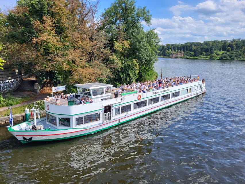 Berlin: 7 Lakes Boat Tour Through the Havel Landscape - Onboard Experience