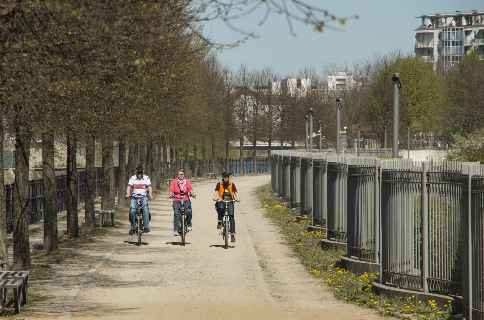 Berlin: Guided City Bike Tour - Meeting Point Details