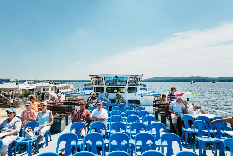 Berlin: Spree Boat Tour to Müggelsee - Onboard Amenities and Services