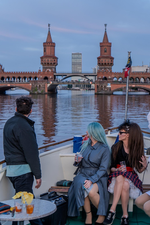 Berlin: Spree Cruise With Three Drag Queens (Ms Audrey) - Booking Information