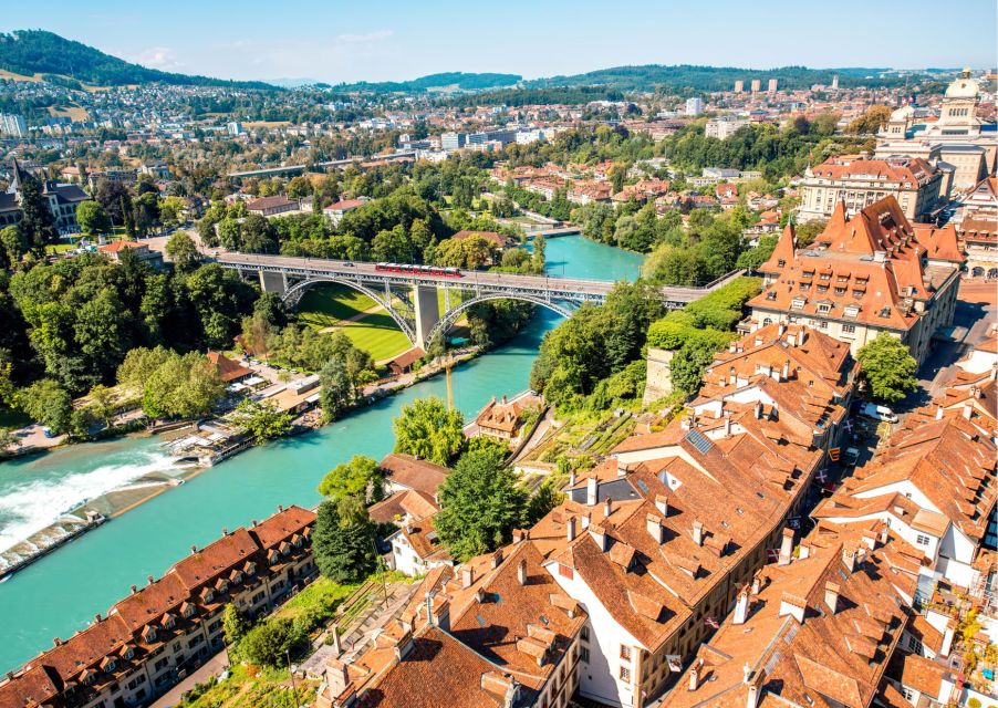 Bern: Highlights & Hidden Gems Guided Tour in a Small Group - Participant Information