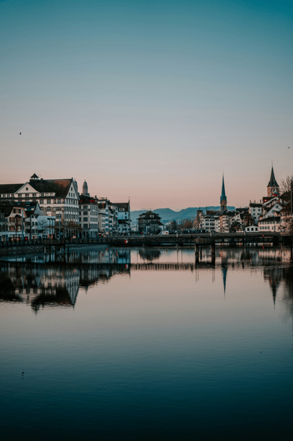 Best of Zürich: A Self-Guided Audio Tour in English - Tips for a Great Experience