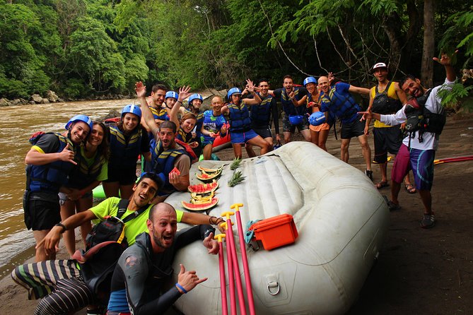 BEST White Rafting in Colombia Suarez 4/5 - Navigating the Suarez Canyon