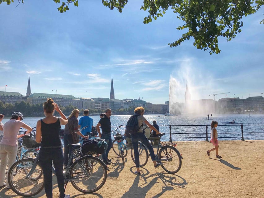 Bike Tour Around the Alster & Through Dreamy Alster Neighborhoods - Meeting Point and Logistics