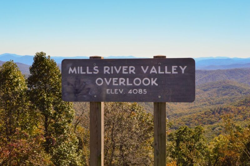 Blue Ridge Parkway (South): Driving Tour With Audio Guide - Accessing the Shaka Guide App