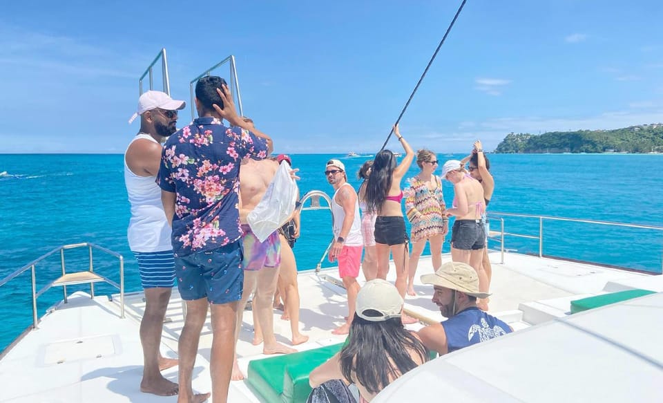 Boracay: Luxury Private Yacht Cruise - Booking and Reservations