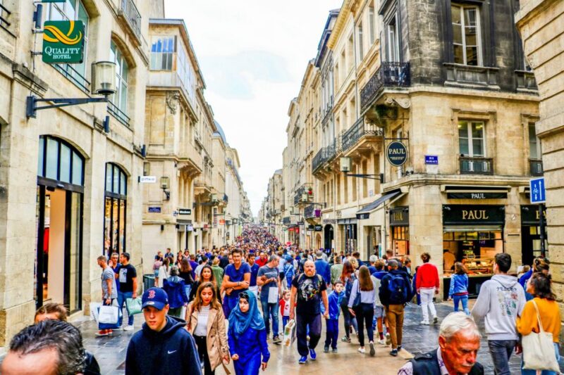 Bordeaux: Express Walk With a Local in 60 Minutes - Tour Itinerary