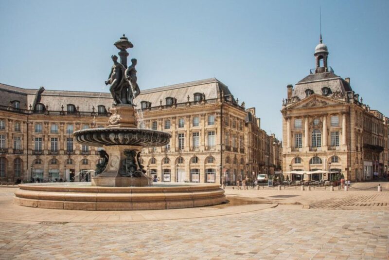 Bordeaux: Food and History Tour - Wine Tasting Experience