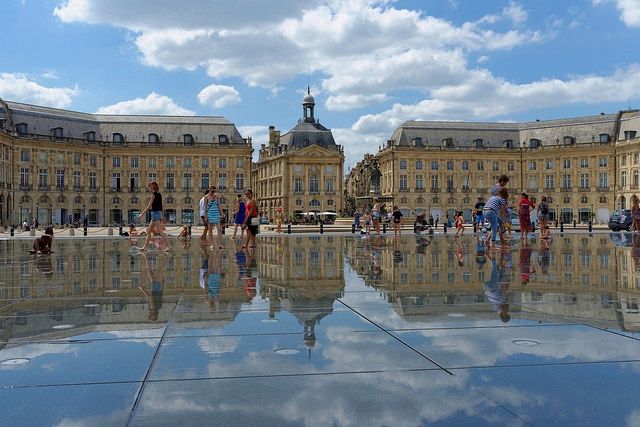 Bordeaux Private Walking Tour - Experience With Local Guides