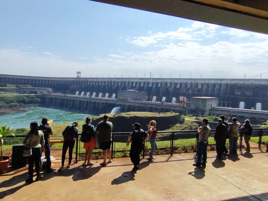 Brazilian Falls, Bird Park and Itaipu Dam - Discovering Itaipu Dam