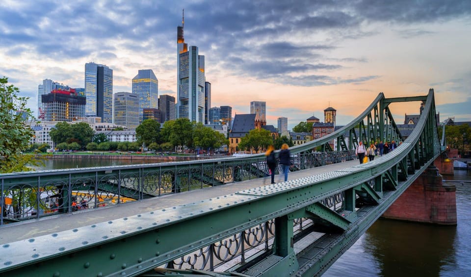 Breathtaking Pearls of Frankfurt – Walking Tour - Meeting Point