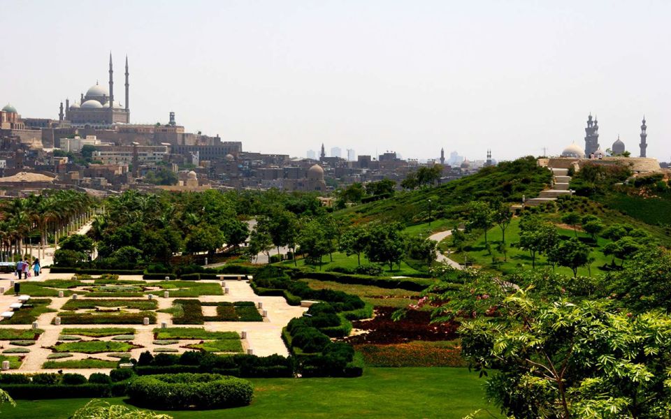 Cairo: Guided Tour of El Moez Street and Al Azhar Park - Accessibility Features