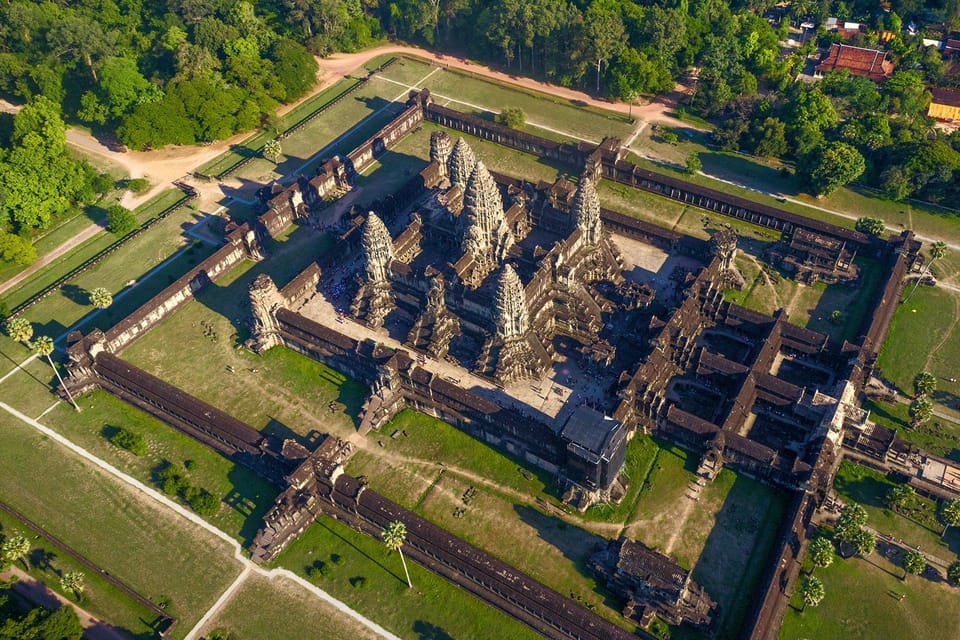 Cambodia: Ultimate Cambodian Experience, 12 Days - 5* Hotels - Included Attractions and Activities