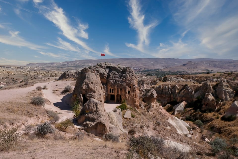 Cappadocia: Blue Tour off the Beaten Track With Lunch - Hiking in Soganli Valley